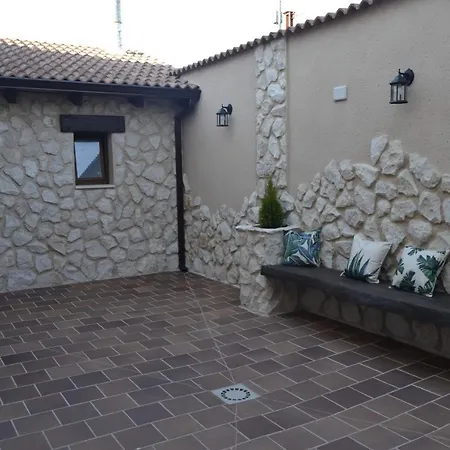 El Capricho De Carrascos Holiday home *